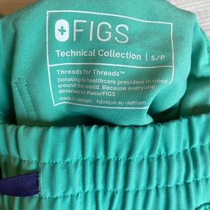 Small petite high rise joggers